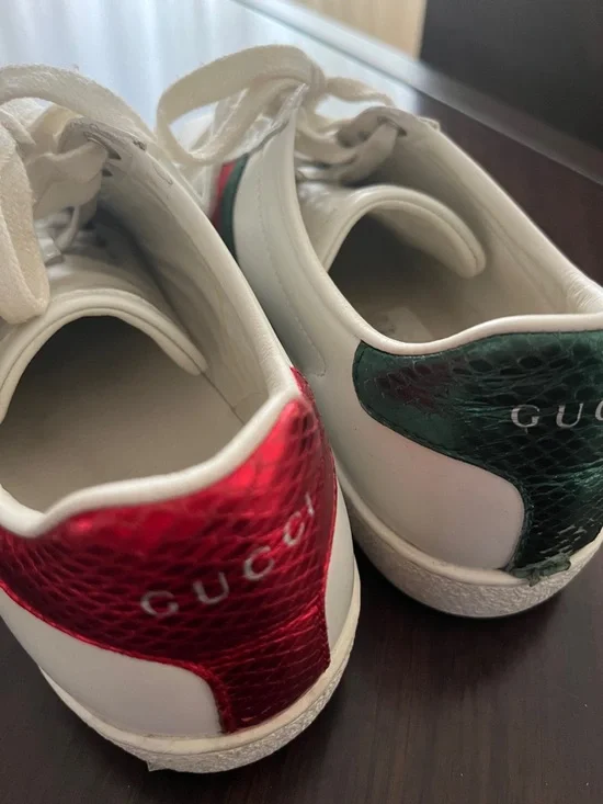 Authentic Gucci Ace Leather Sneaker
Women's size 34.5 (fits 35-35.5) - Picture 9 of 11